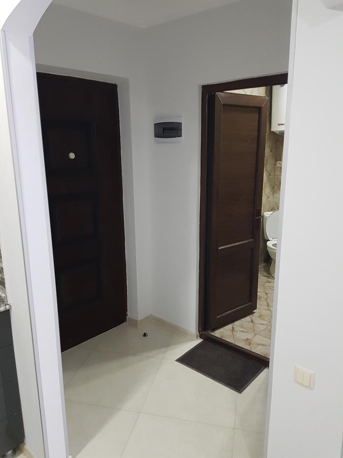 Apartment In Front Of Mcdonald'S Батуми Экстерьер фото