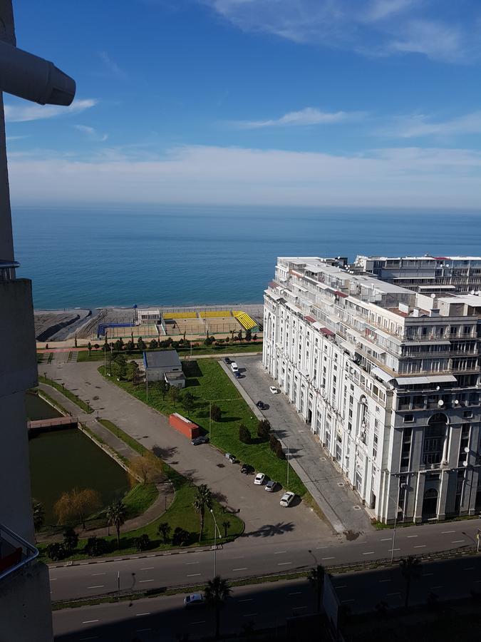 Apartment In Front Of Mcdonald'S Батуми Экстерьер фото