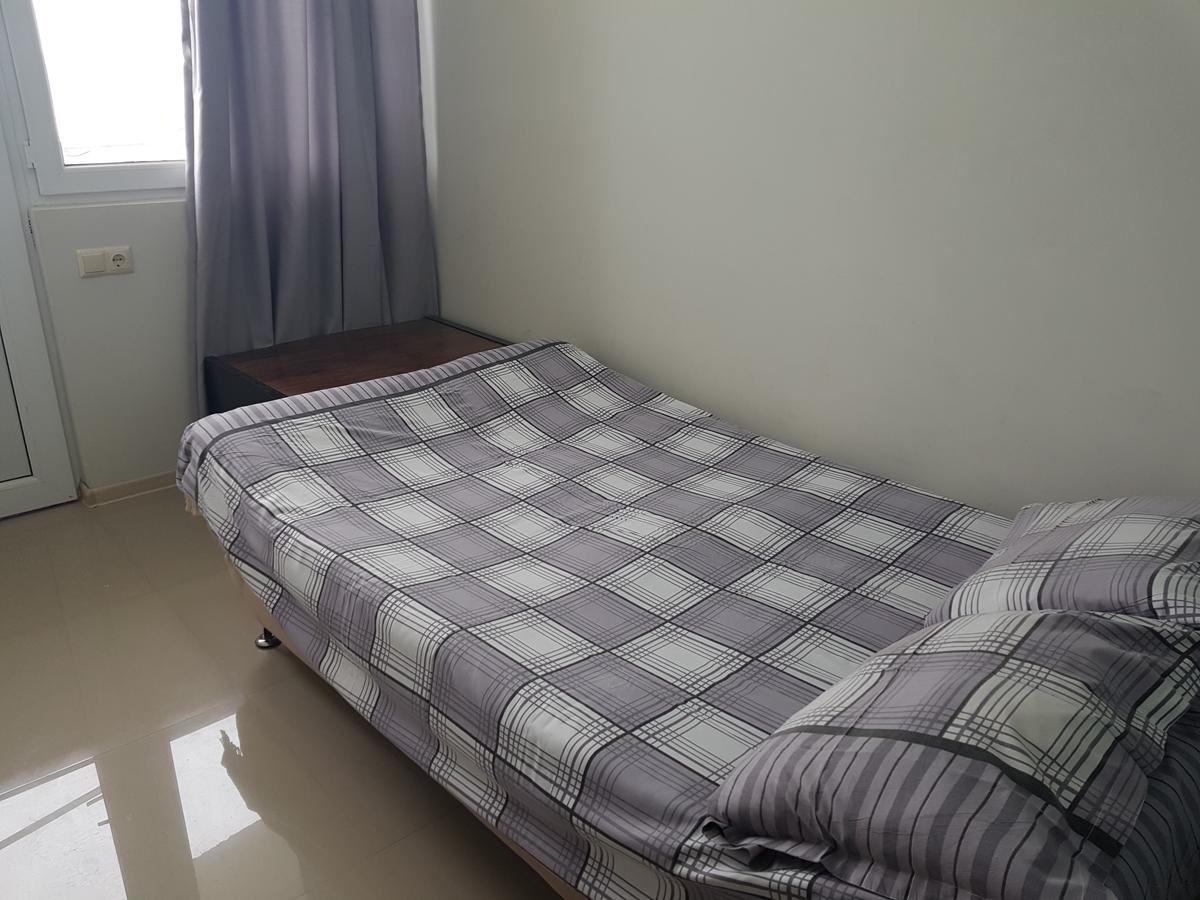 Apartment In Front Of Mcdonald'S Батуми Экстерьер фото